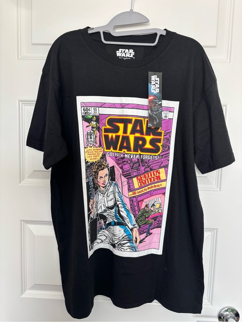 Star Wars Men’s Black Graphic Tee - Retro Comic Print